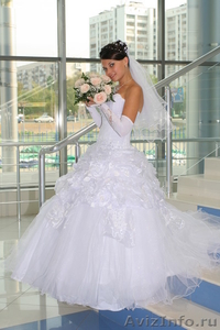 Продаю свадебное платье не дорого - Изображение #1, Объявление #79489
